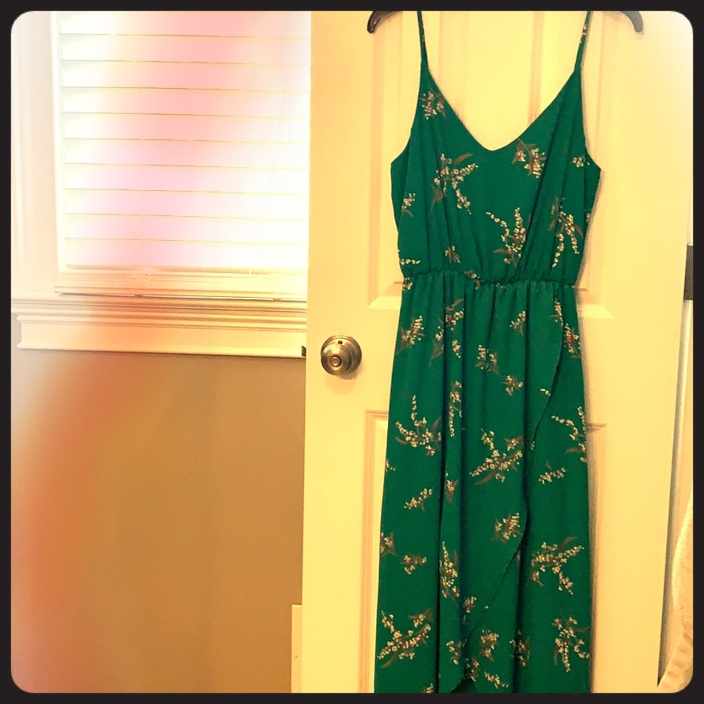 Tie back forest green flowery summer dress